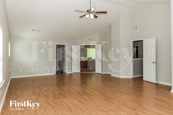 Building Photo - 4673 Beau Point Ct SW