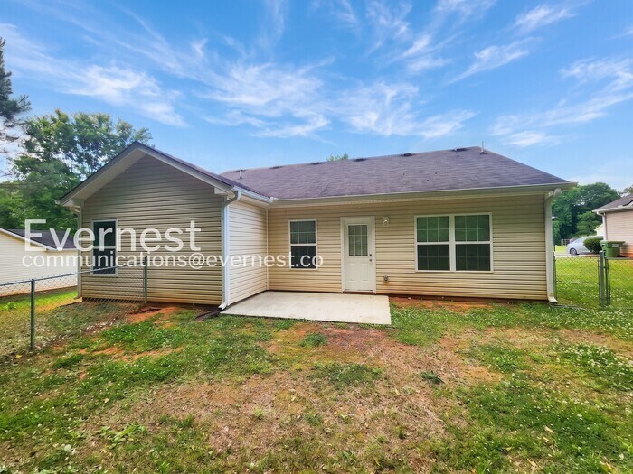 Building Photo - 319 Bridgeport Ln