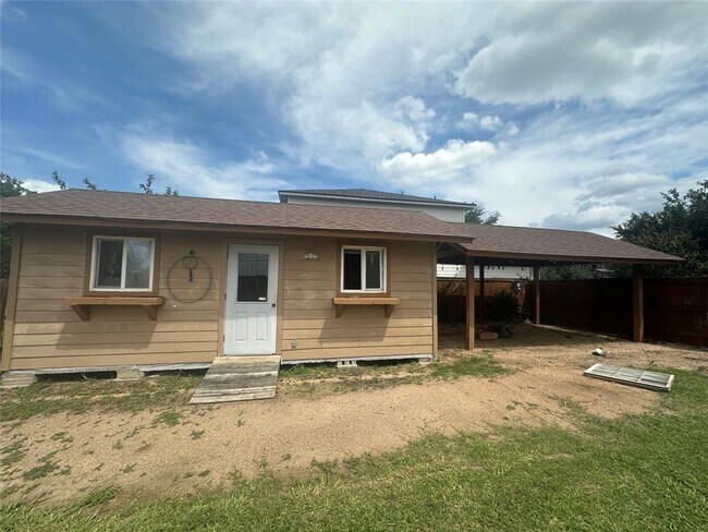 Building Photo - 12700 Quirin Dr