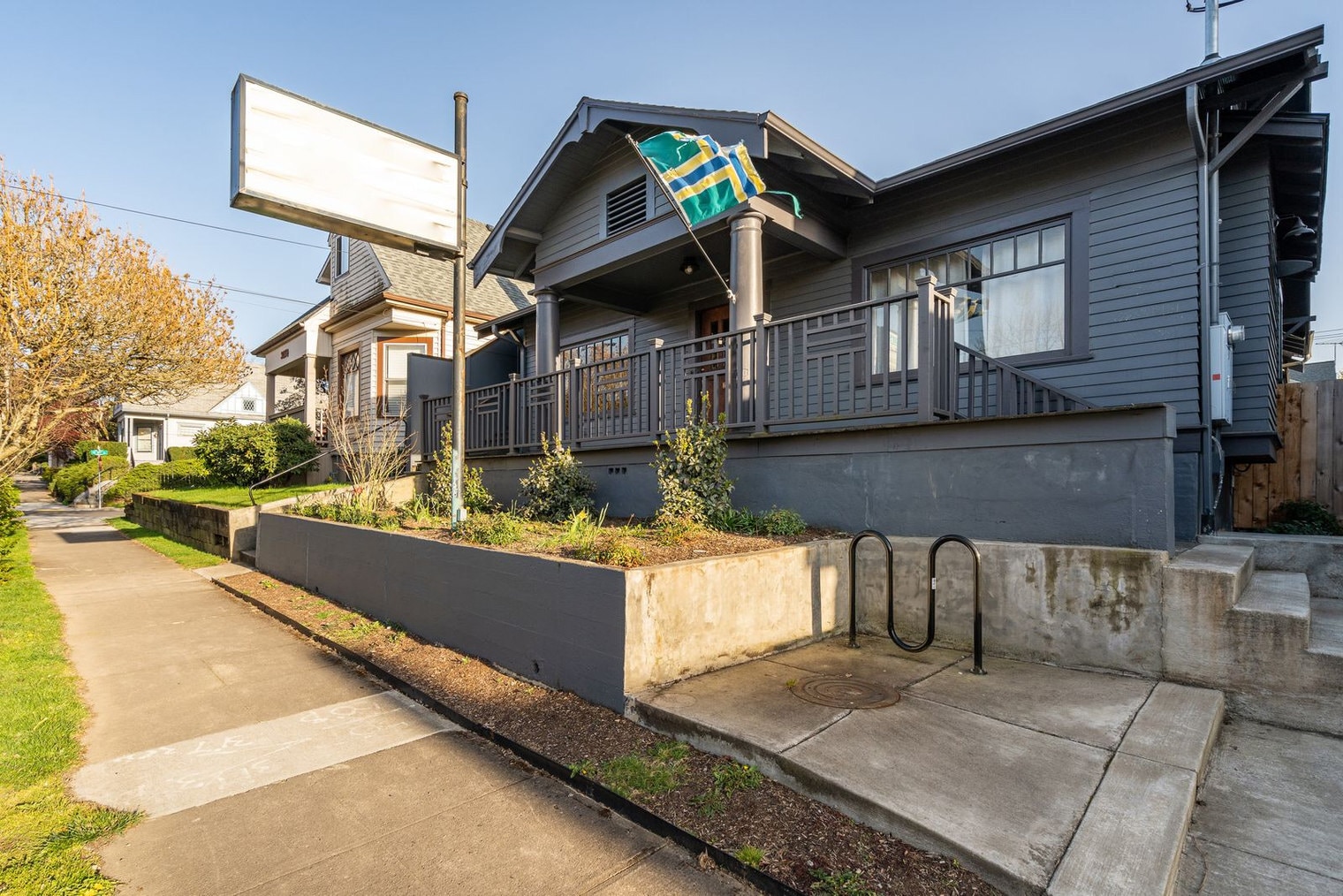 Building Photo - 3046 NE Glisan St