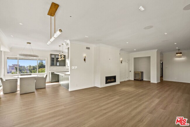 Building Photo - 1326 Londonderry View Dr