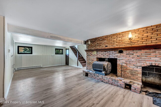 Building Photo - 815 Fig St