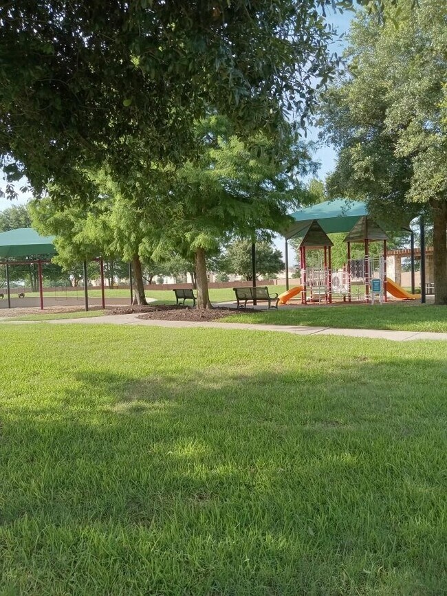 Building Photo - 21502 Venture Park Dr