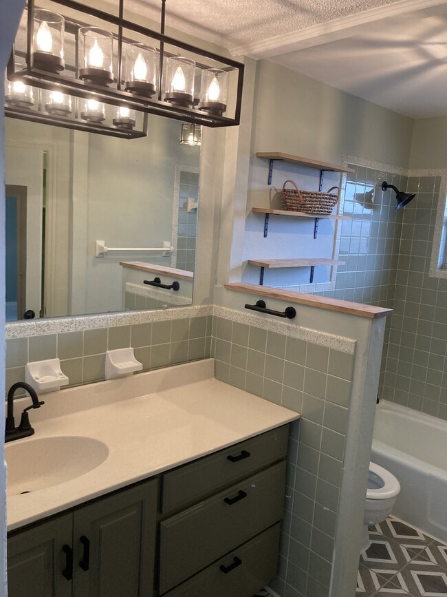 Building Photo - 2 Bed 2 Bath in Melbourne!