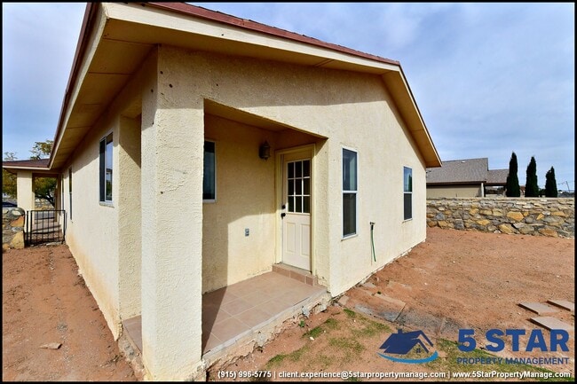 Building Photo - 14164 Robert Ituarte Dr