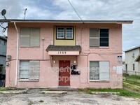 Building Photo - 1509 7th St