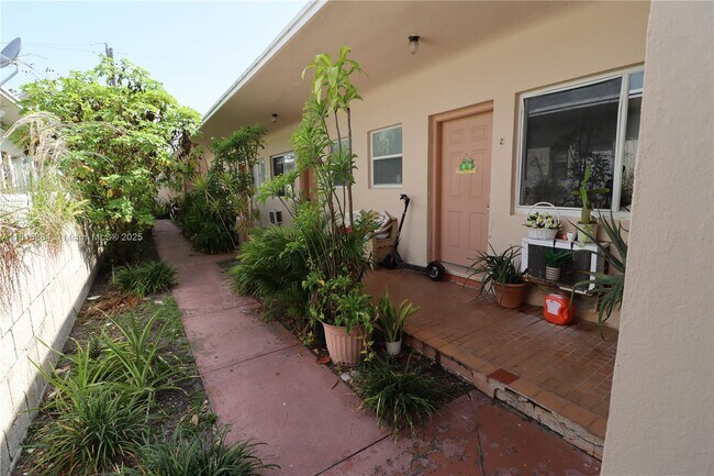Building Photo - 835 83rd St