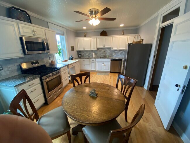 Building Photo - 182 Washington Ave