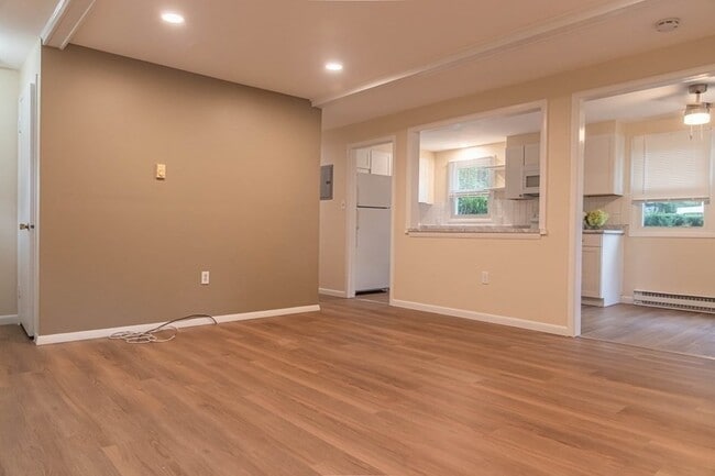 Building Photo - 144 Blanchard Rd