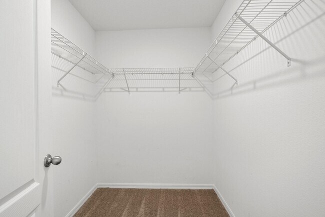 Building Photo - 3252 Brookasher Dr