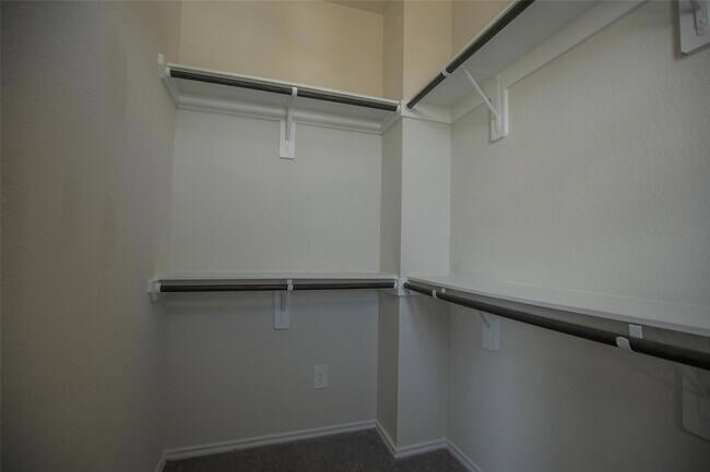 Building Photo - 10412 Marston Vineyard Dr