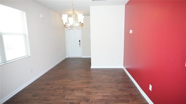 Building Photo - 813 Blue Hill Ln