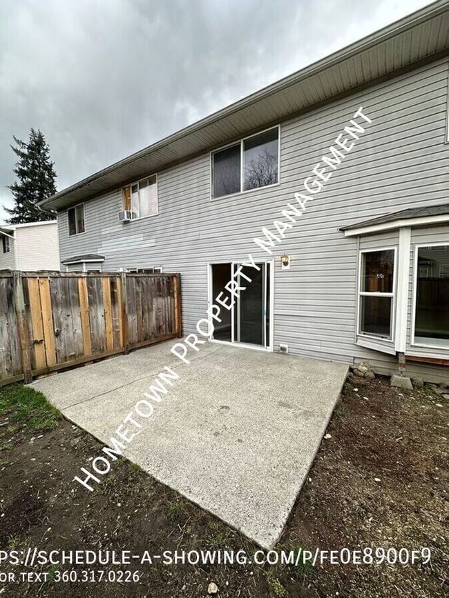 Building Photo - 16317 Birkland St SE