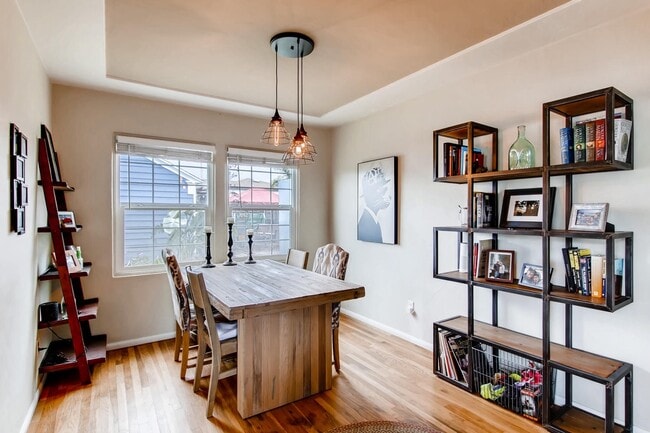 Building Photo - Charismatic 2 Bedroom/1 Bath Home For Rent in South Park!