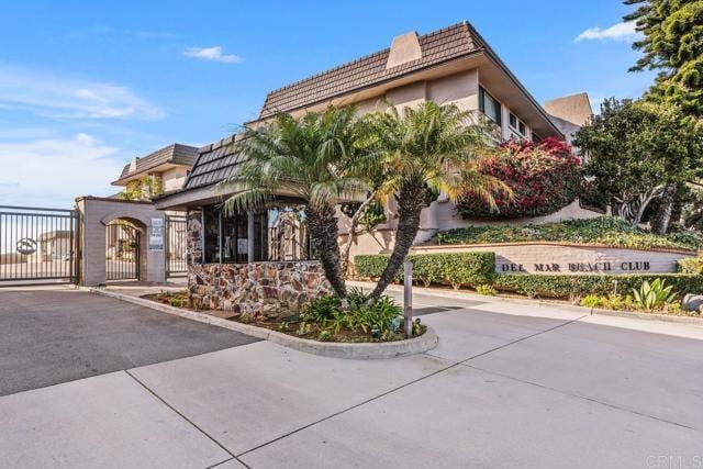 Building Photo - 757 Ocean Surf Dr