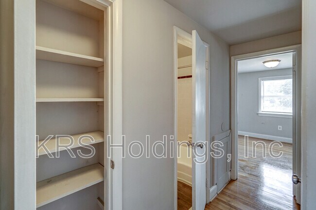 Building Photo - 5435 Remuda Dr