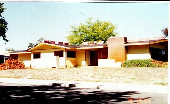 Primary Photo - 195 Eucalyptus Ave