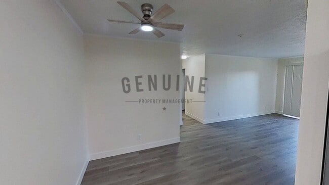 Building Photo - Remodeled 2Bd 2Ba Condo in Newport