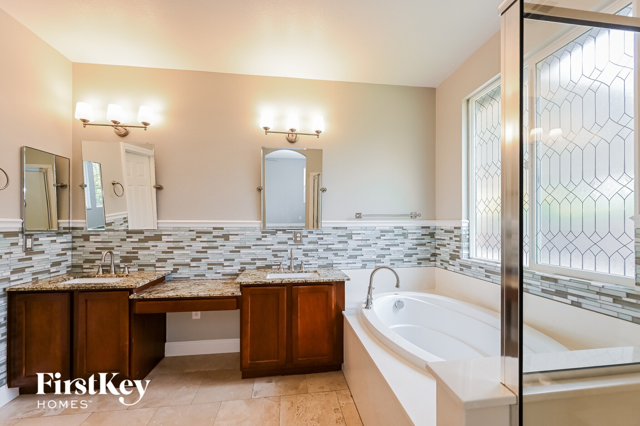 Building Photo - 8649 Green Ridge Ave