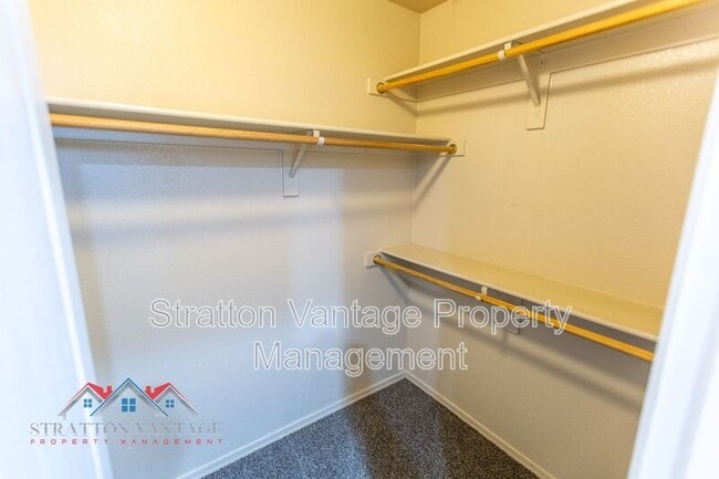 Building Photo - 1350 S Greenfield Rd
