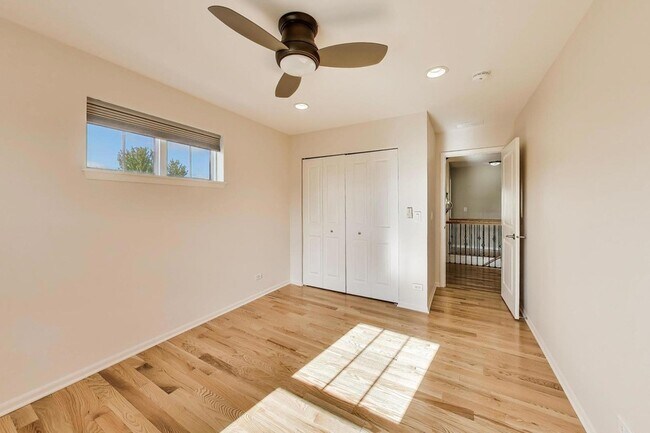Building Photo - 2366 N Moseley Ct