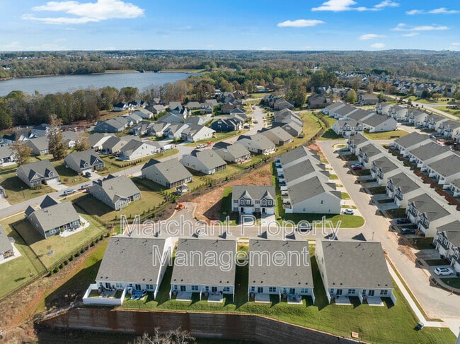 Building Photo - 211 Backstay Ln