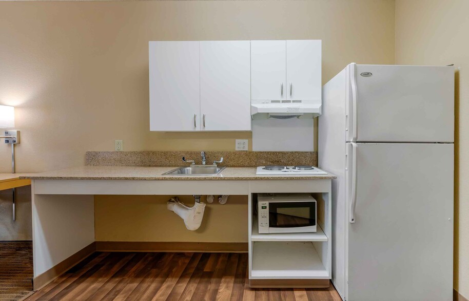 Building Photo - Furnished Studio-Grand Rapids - Kentwood