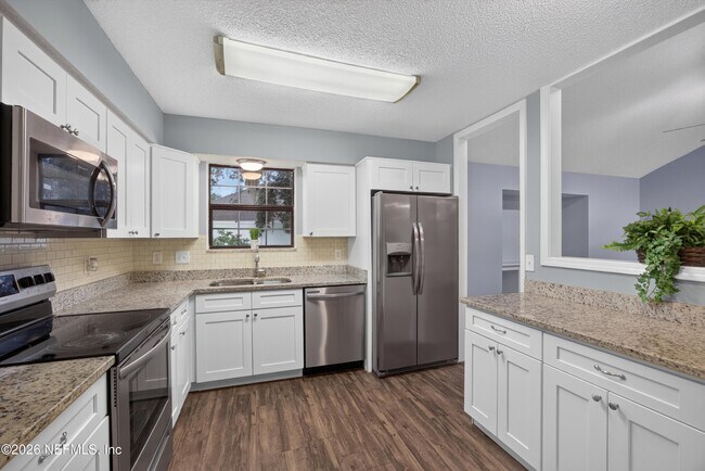 Building Photo - 12344 Cormorant Ct