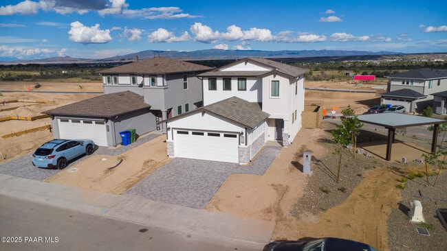 Building Photo - 6129 Lonesome Dr