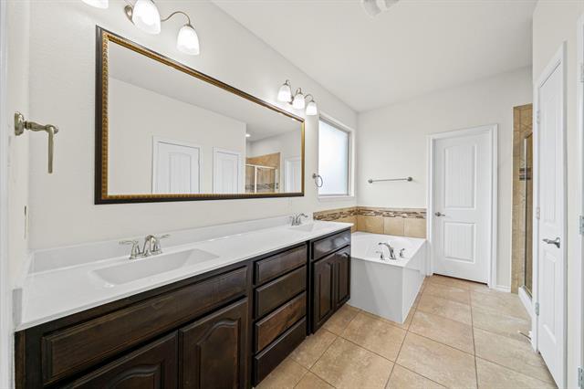 Building Photo - 1205 Crest Ridge Dr
