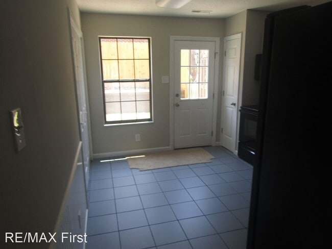 Building Photo - 3 br, 2 bath House - 218 S. Magnolia St.