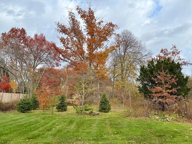 Building Photo - 24 State St