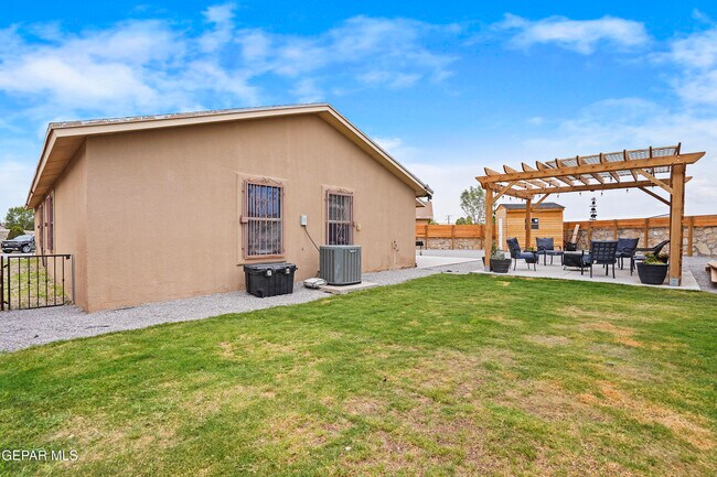 Building Photo - 6244 Spotted Eagle Dr