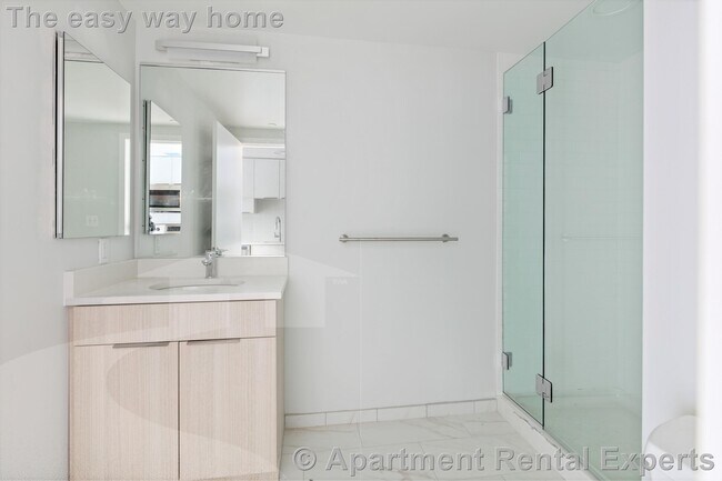 Building Photo - 10 Soden St