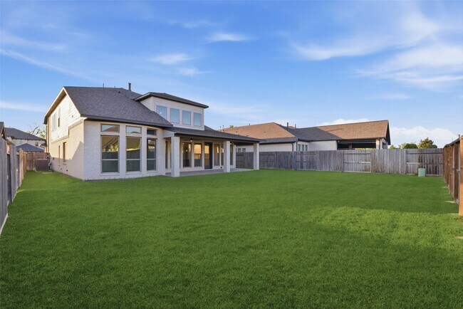 Building Photo - 2030 Green Haven Ct