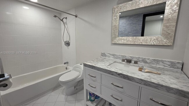 Building Photo - 250 Galen Dr