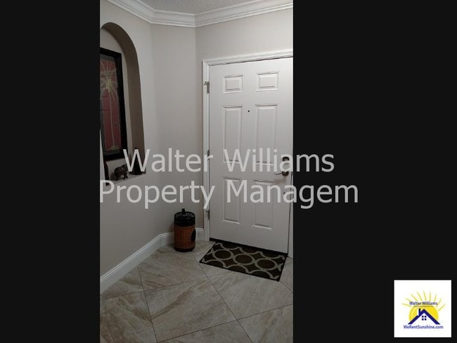 Building Photo - Condo. Water Views. Vacation Rental Palm C...