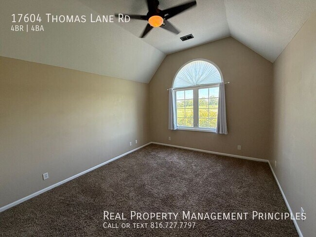 Building Photo - 17604 Thomas Lane Rd
