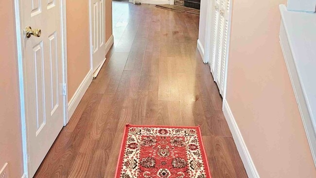 Building Photo - 37 Anderson Ct