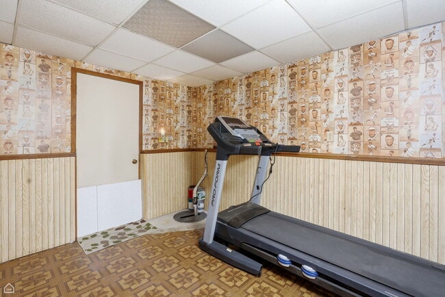 Building Photo - 409 Kensington Dr