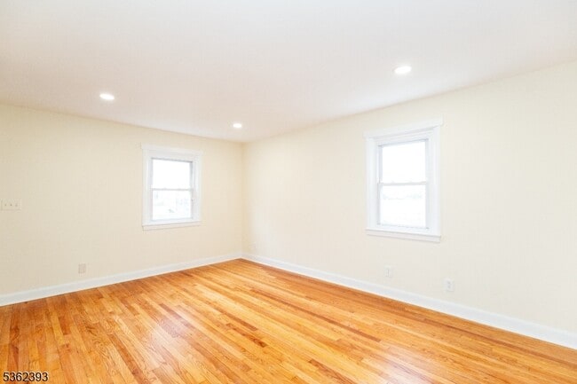 Building Photo - 78 Koyen St