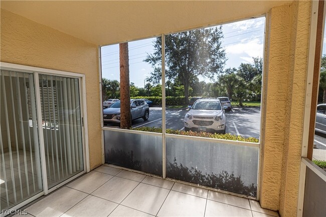 Building Photo - 6490 Aragon Way