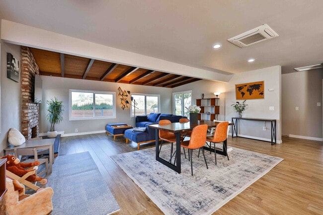 Building Photo - 6421 Carthage St