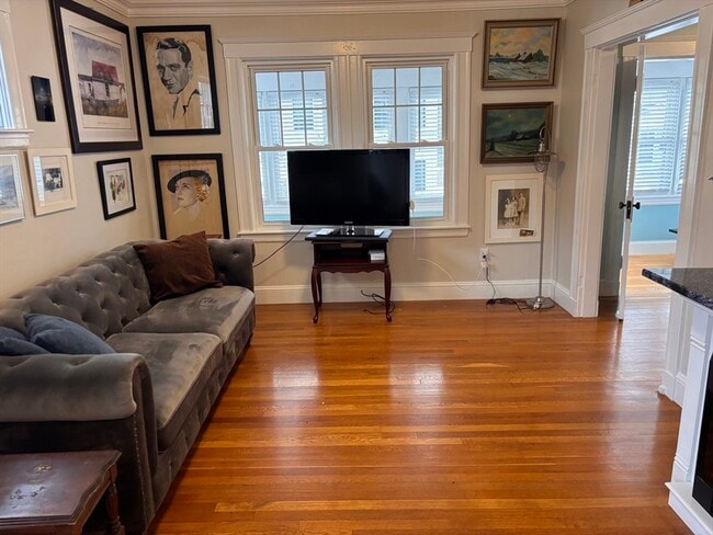 Building Photo - 59 Morton Ave