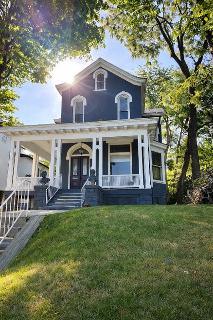 Building Photo - 624 Jefferson Ave