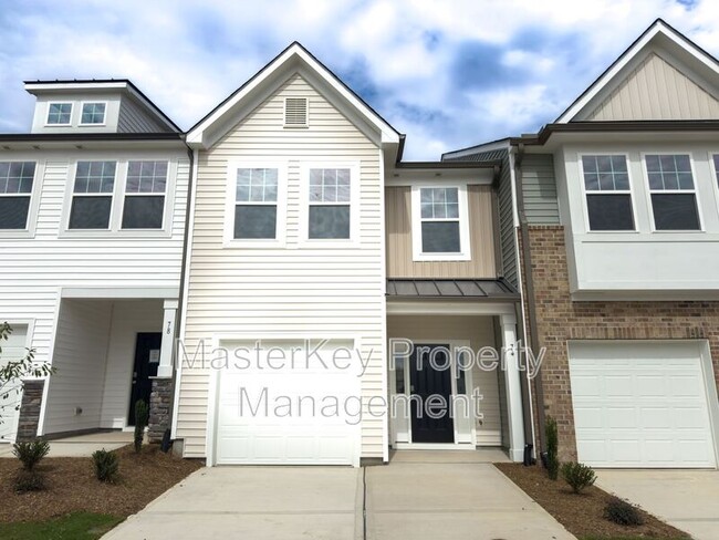Primary Photo - 74 Bloodroot St