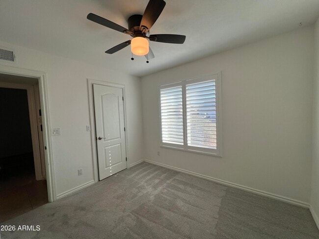 Building Photo - 10038 S 46th Pl