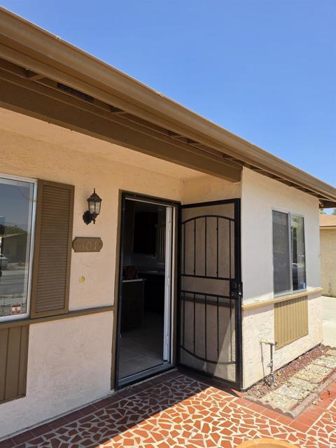 Building Photo - 601 Corona St
