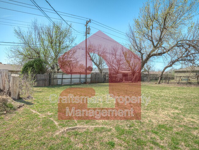 Building Photo - 2926 NW 72nd St