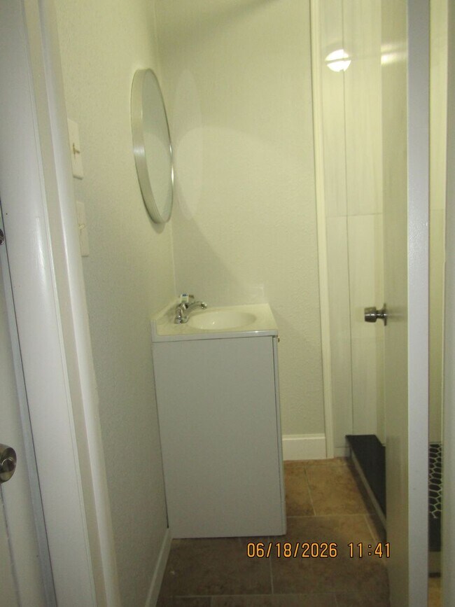 Building Photo - Freshly Painted/New Flooring home located closed to downtown Lawton/Ft. Sill